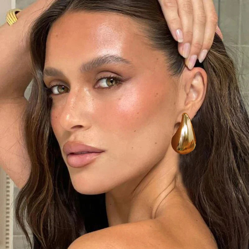 Glamorous Teardrop Earrings